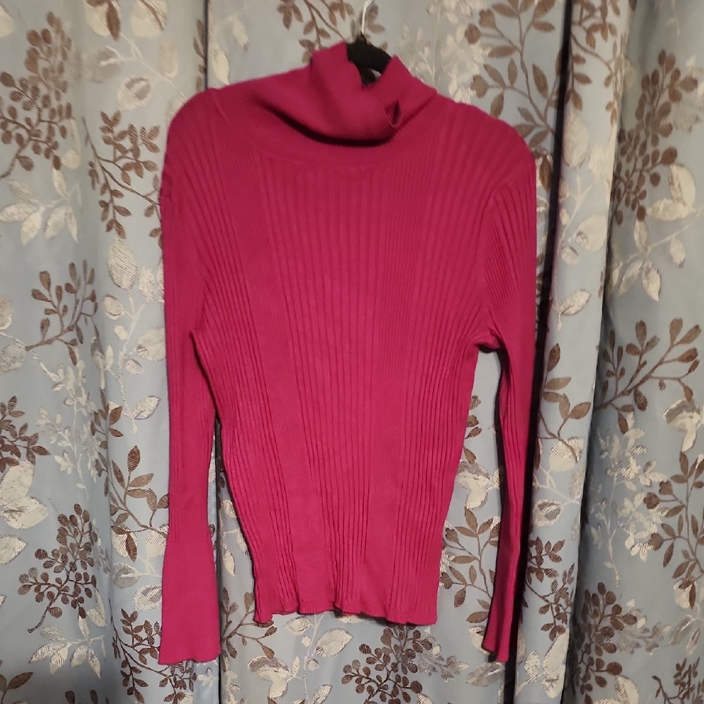 Time and Tru Fuchsia Turtleneck Sweater